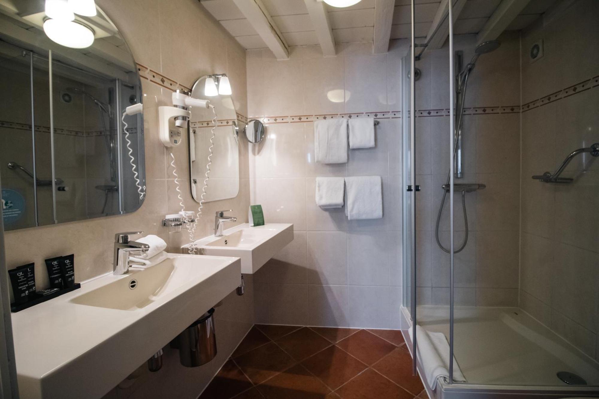 Grand Hotel En Residence De Draak Bergen op Zoom Bilik gambar